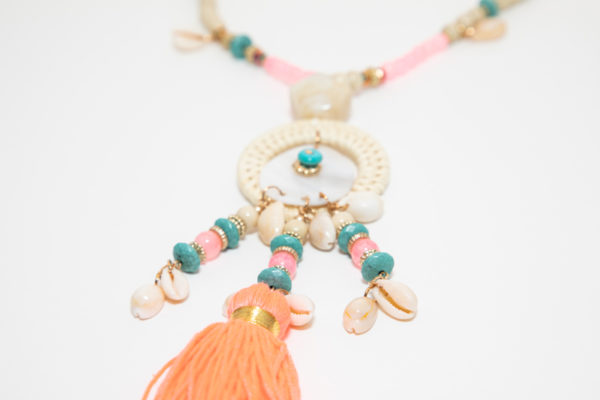 Collier sautoir bohème pompon orange - Image 2