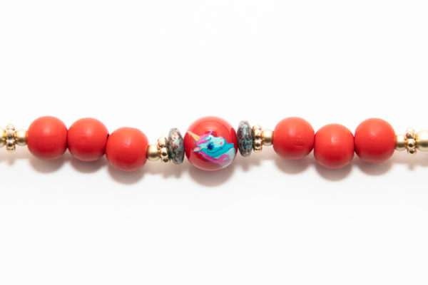 Collier sautoir bohème pompon rouge - Image 4