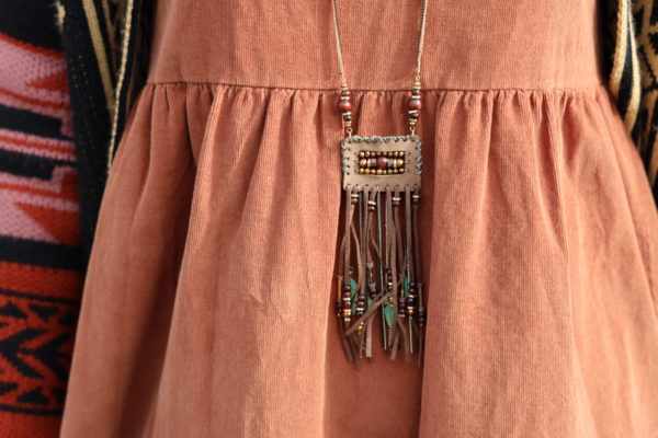 Collier ethnique, lanières de cuir - Image 3
