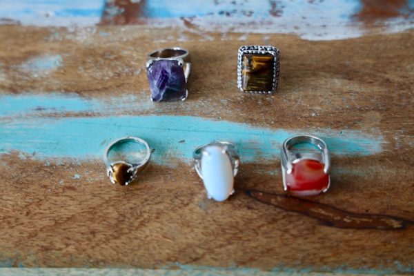 Bague fantaisie, fausse pierre - Image 3