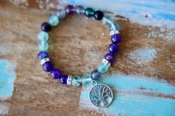 Bracelet Améthyste et Fluorite arc-en-ciel, charm arbre de vie - Image 2