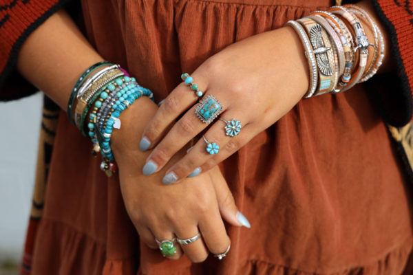 Bague en argent en forme de fleur, 8 Turquoises
