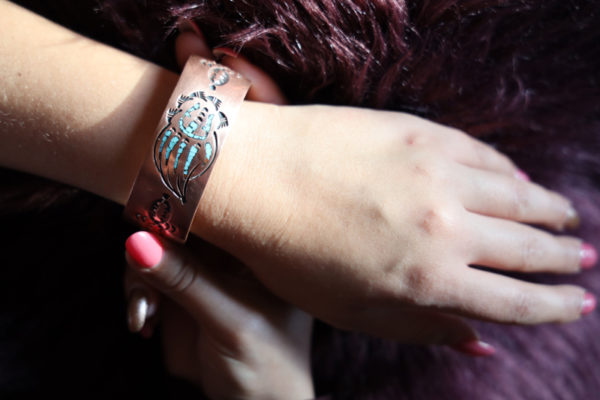 Bracelet exclusif en cuivre, patte d'ours - Image 2